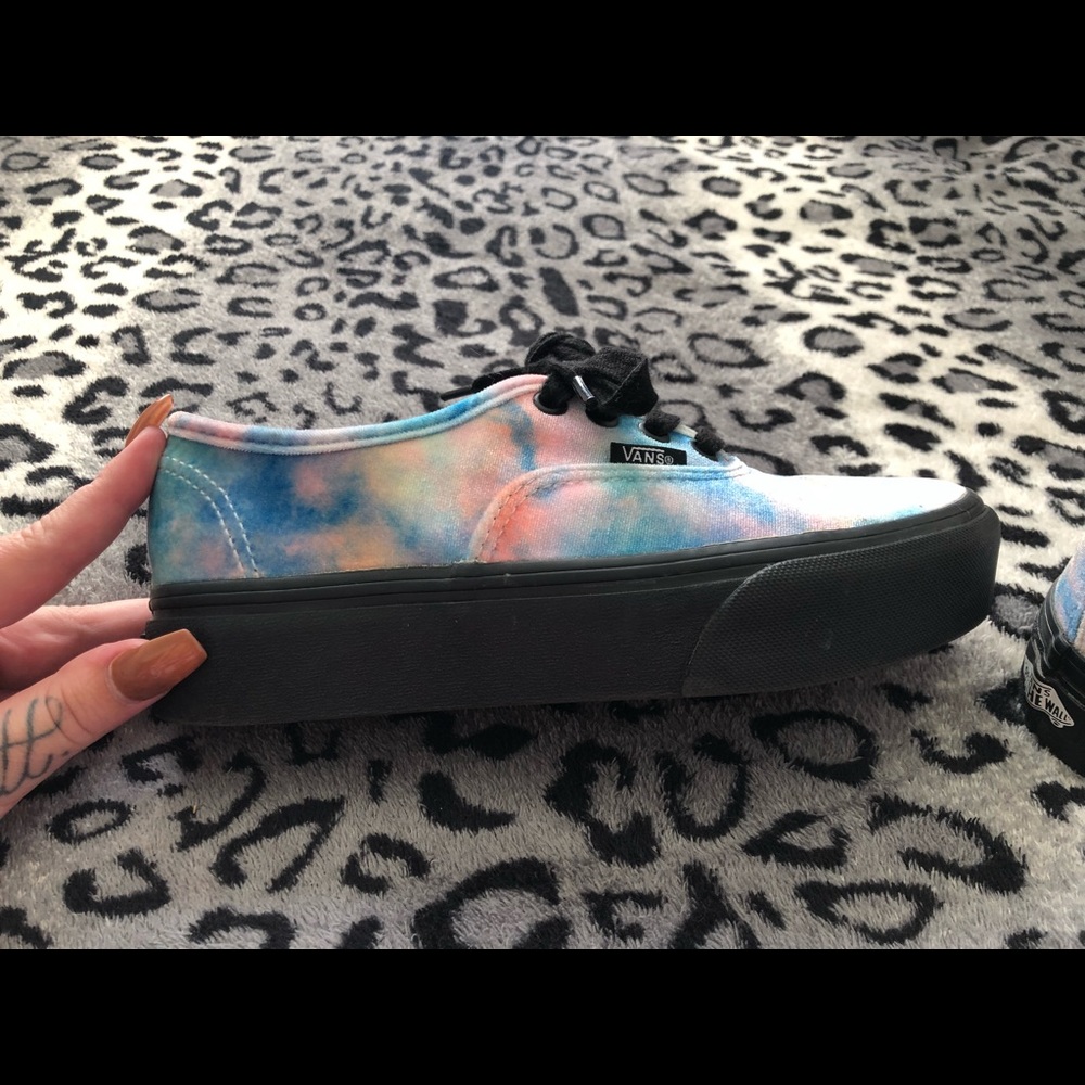 ‼️‼️ beautiful platform vans.